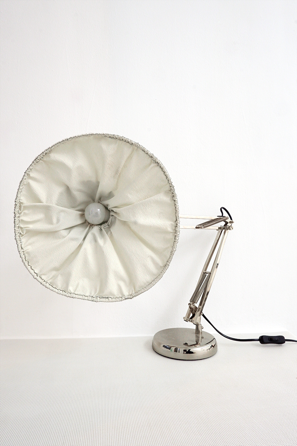 Bulb cover - Clueless Objects