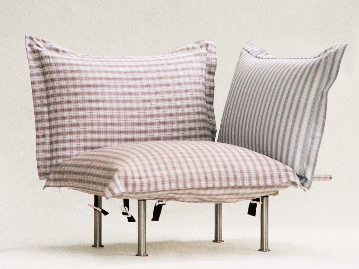 Mobile Sofa - Clueless Objects